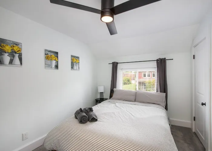 5th Street Retreat Private Osu, Short North Holiday home Columbus